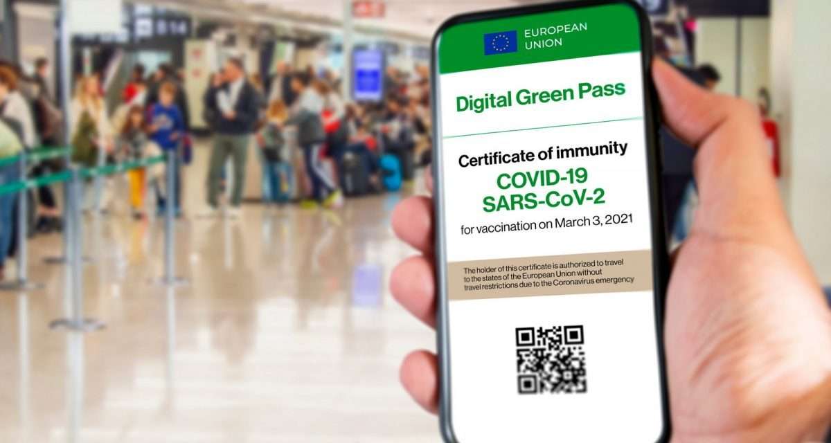 Green pass: dal 1 settembre ecco le regole per trasporti e scuola