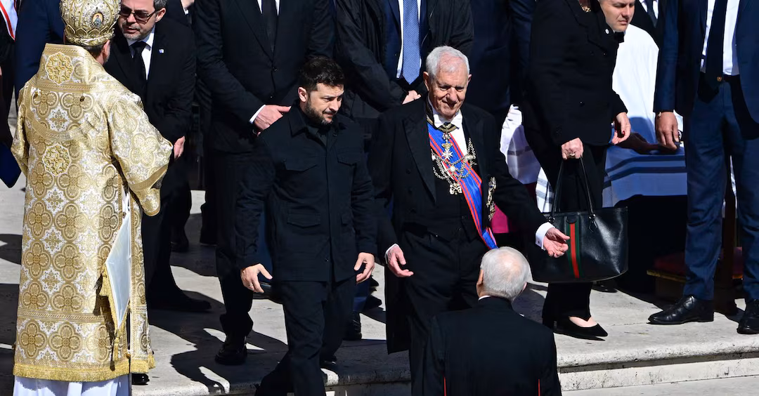 Incontro tra Trump e Zelensky ai funerali di Papa Francesco