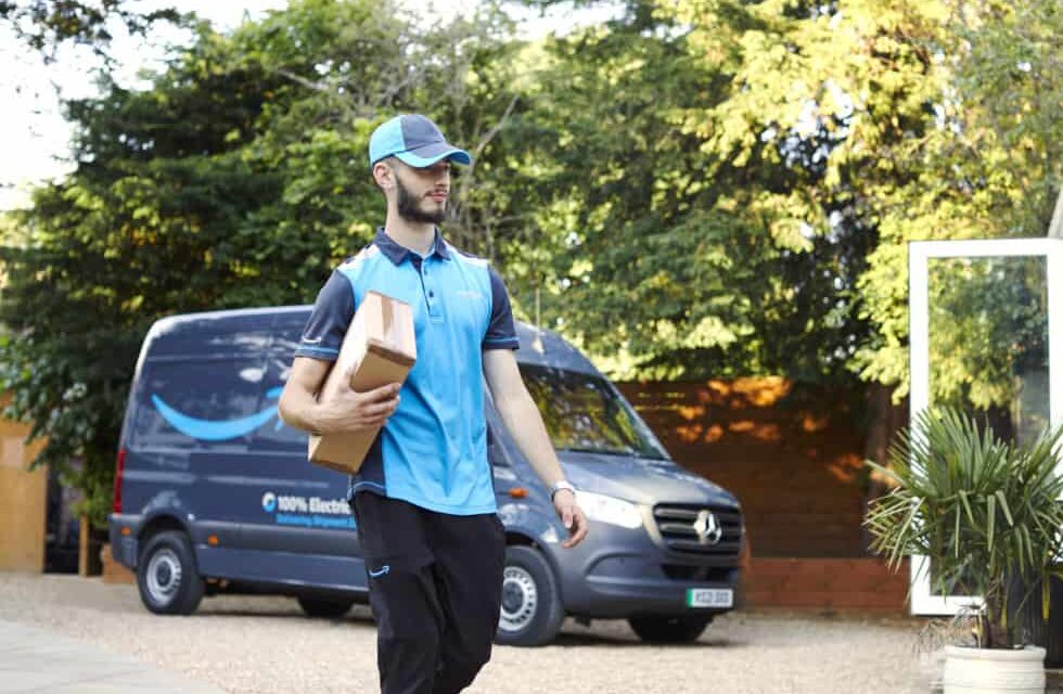 Pasqua senza consegne: sciopero Amazon il 18 aprile blocca i pacchi dell’ultimo minuto