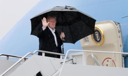 Dazi, arranca il dialogo tra Trump e Bruxelles. Meloni: “Momento difficile”