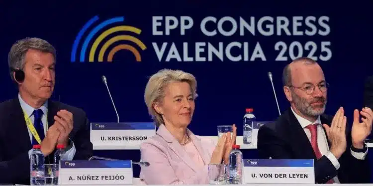 Il congresso del Ppe ha confermato Tajani vicepresidente