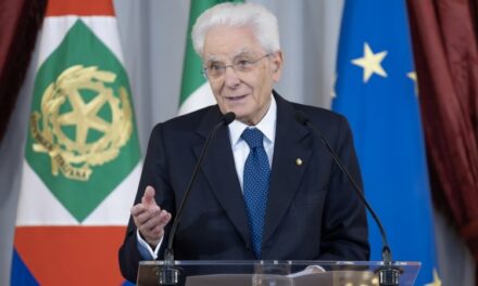Mattarella: Falcone e Borsellino simboli eterni nella lotta globale contro le mafie