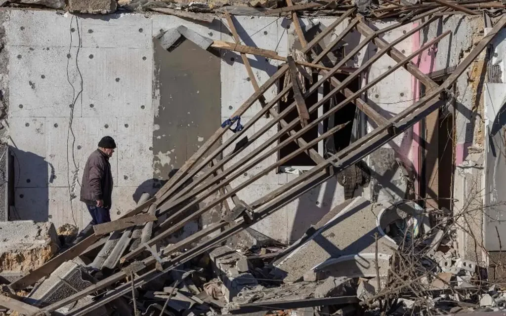 Gli attacchi ucraini alle raffinerie mettono in crisi la Russia