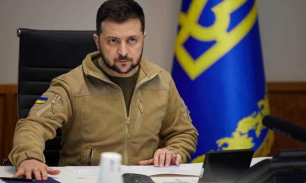 Zelensky al fronte nel Donetsk: battaglia feroce per Pokrovsk
