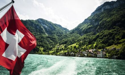 Dazi USA alla Svizzera: scontro economico su farmaceutica, oro e surplus commerciale