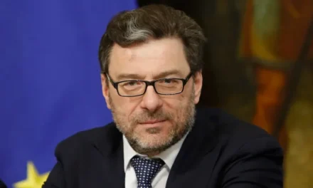 Giorgetti: flat tax, rottamazione delle cartelle e taglio delle tasse al ceto medio al centro della manovra