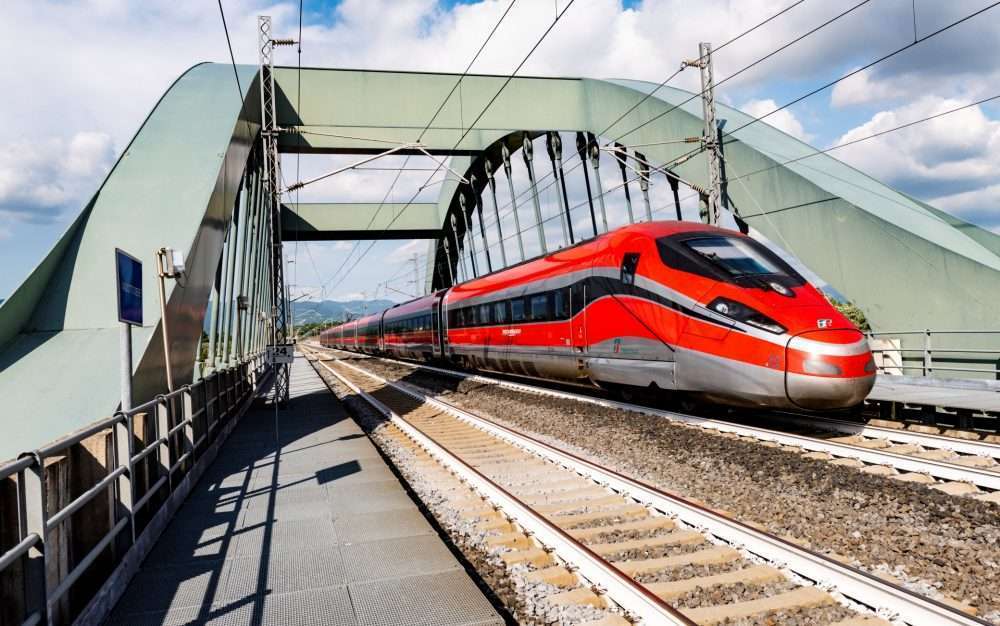 DiscoverEU, treni gratis in tutta Europa per i diciottenni: al via le domande dal 30 ottobre