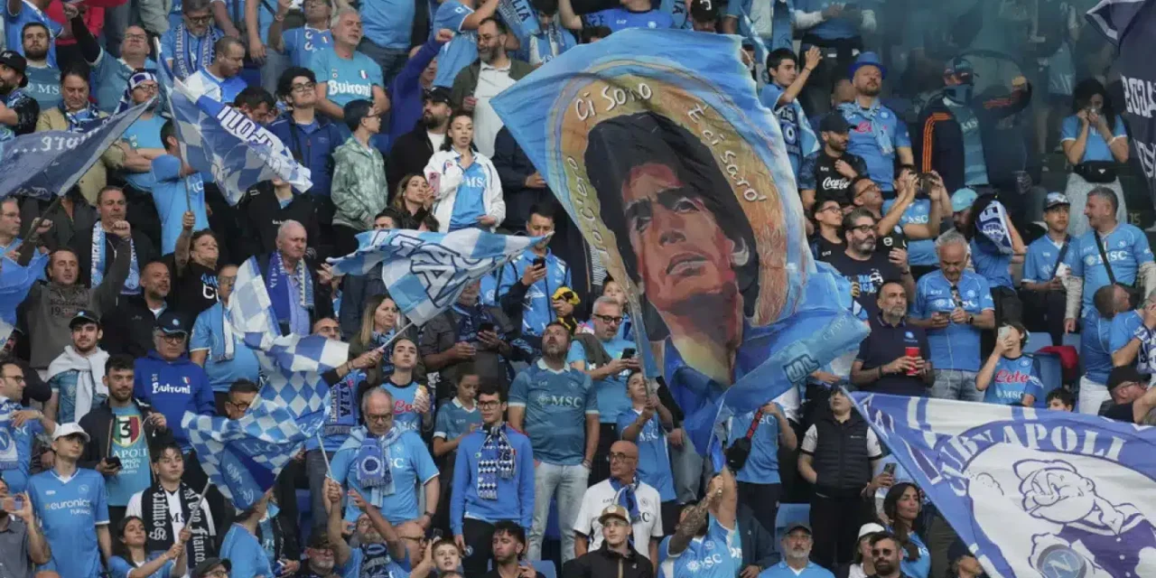 Eindhoven, espulsi 180 tifosi del Napoli alla vigilia del match di Champions contro il PSV