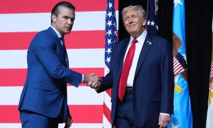 Hegseth sfida l’establishment militare: «Basta generali grassi, fine dell’era woke»