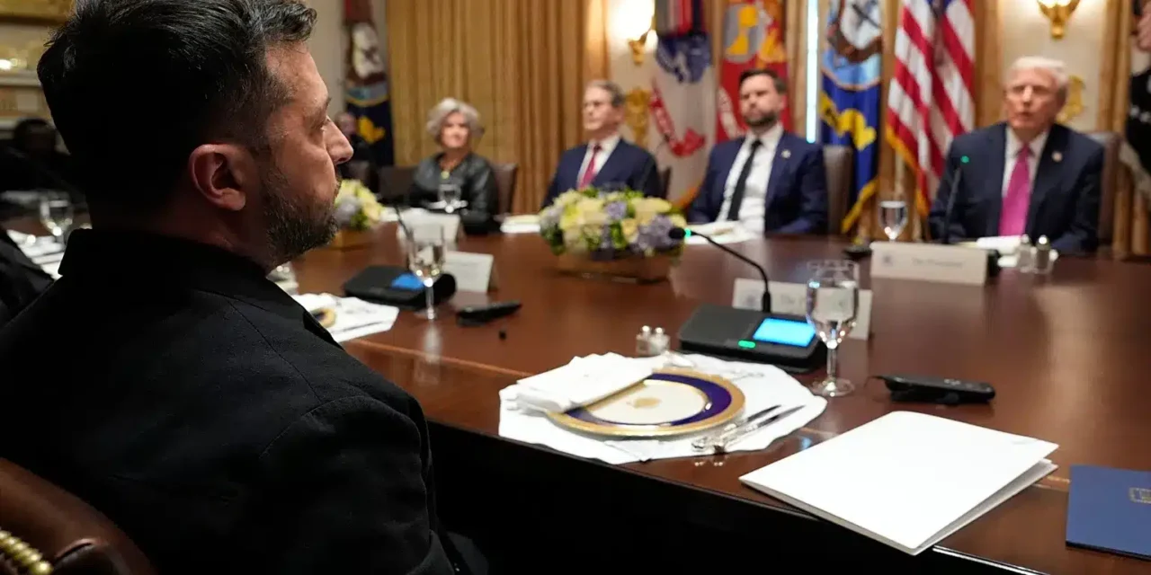 Alta tensione tra Trump e Zelensky: scontro sulla pace in Ucraina, mentre Mosca alza la posta