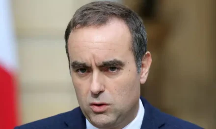 Francia, si dimette il premier Lecornu prima del discorso di fiducia