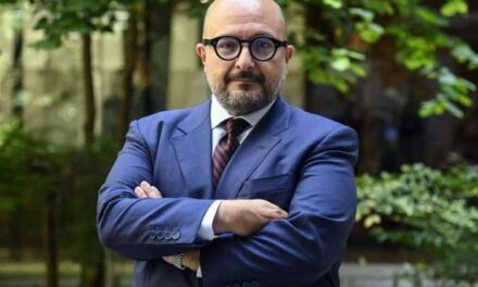 Gennaro Sangiuliano pronto al ritorno in politica: possibile candidatura in Campania per FdI