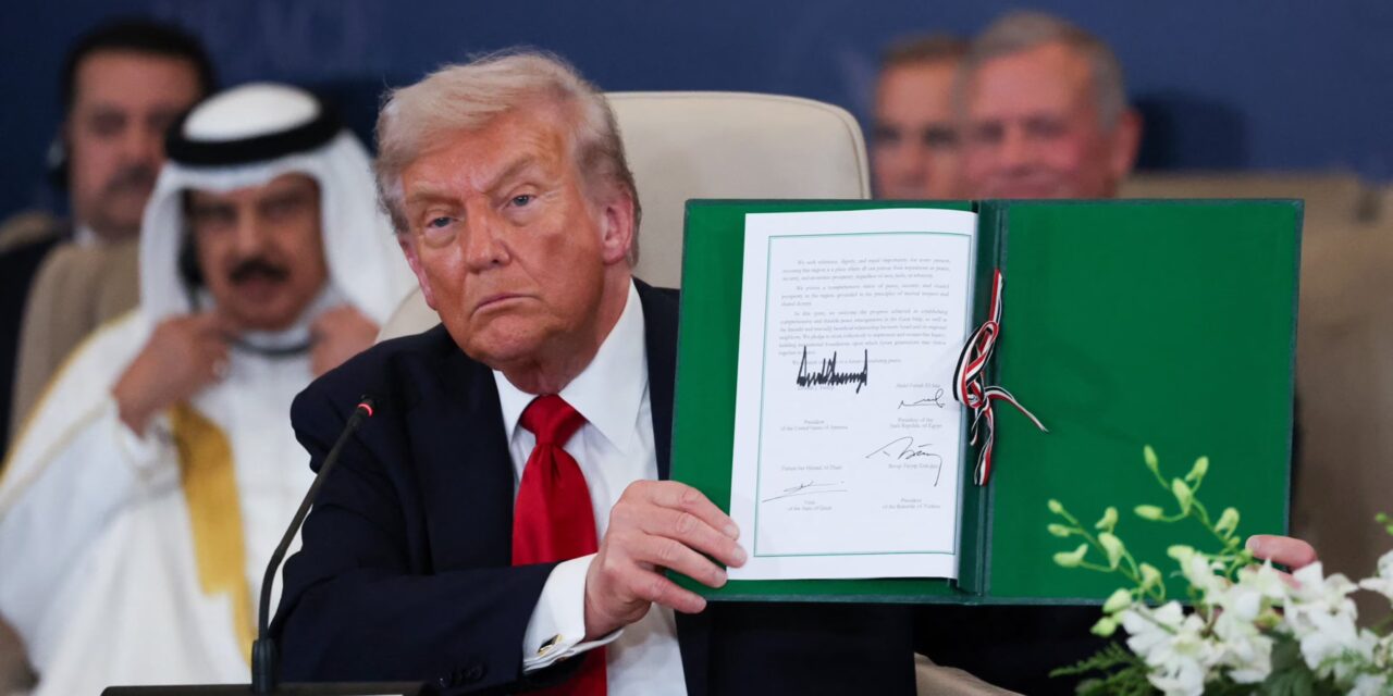 Accordo di pace a Gaza: Donald Trump firma a Sharm el-Sheikh, assente Netanyahu