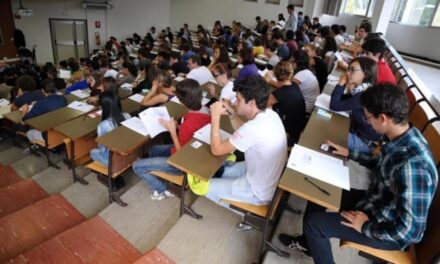 Test di Medicina 2025: foto online durante la prova, rischio annullamento per violazione delle procedure