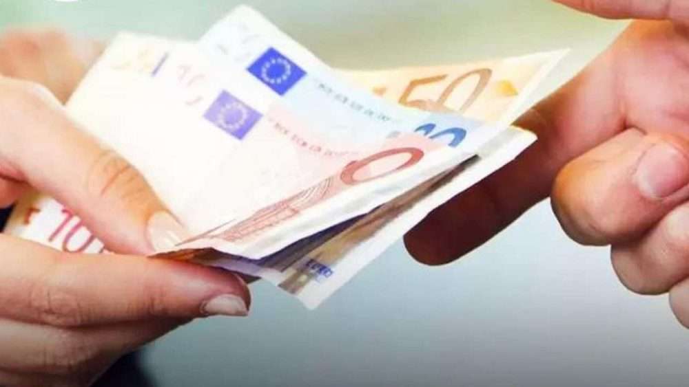 La Svizzera cerca 85.000 lavoratori: stipendi fino a 6.500 euro, forti opportunità per gli italiani