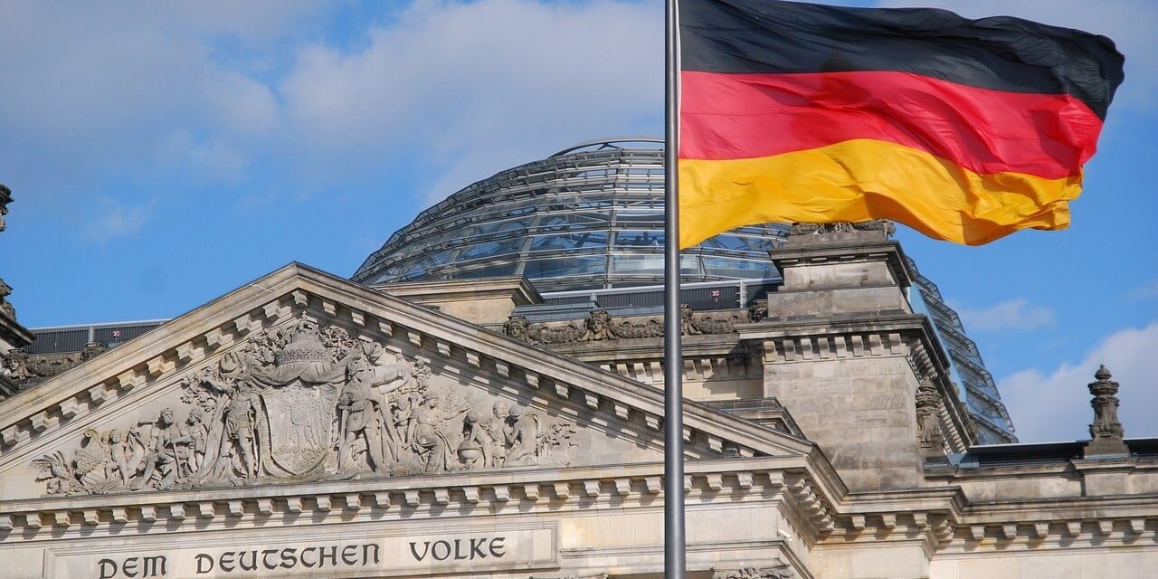 Germania, annullata l’asta dei reperti dell’Olocausto: “Materiale da preservare, non da vendere”