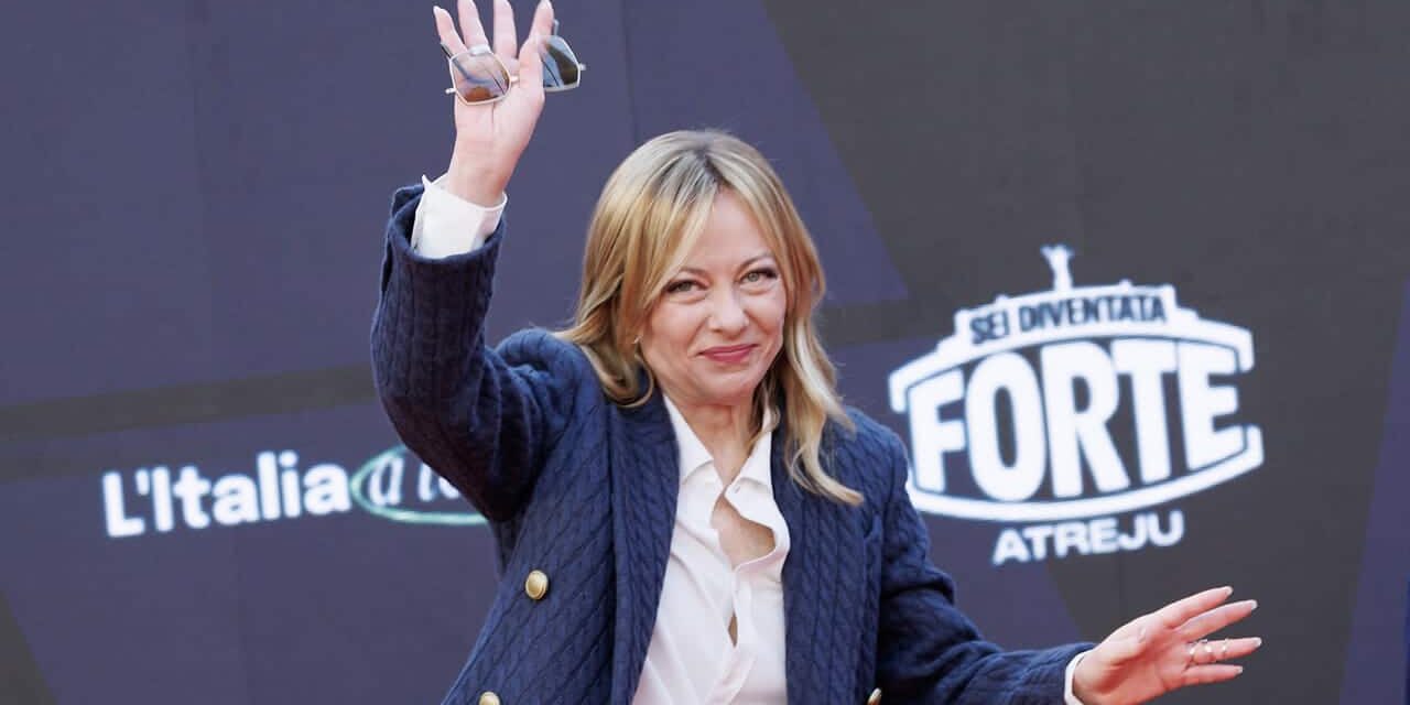 Atreju, Meloni all’attacco: la premier trasforma la festa in un comizio contro l’opposizione