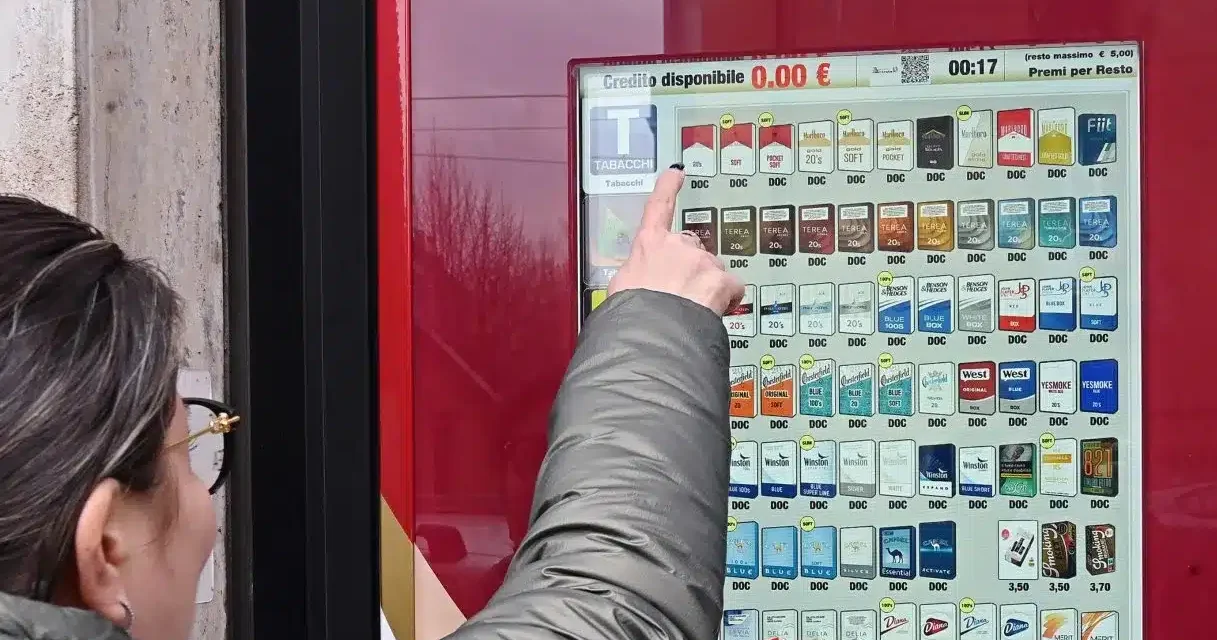 Sigarette più care e nuove regole per Lotto e Superenalotto: scattano gli aumenti