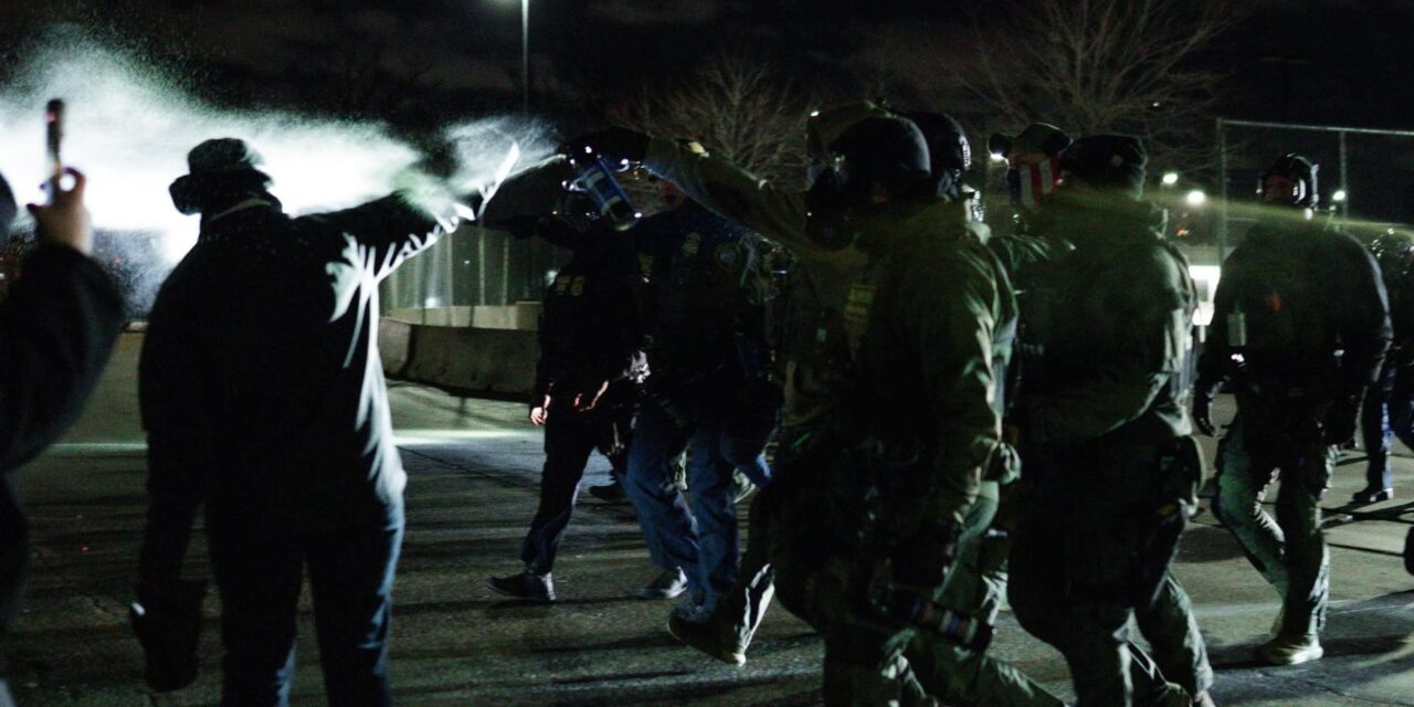 Minneapolis, tensione altissima dopo l’uccisione di Renee Good