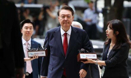 Corea del Sud, ergastolo per l’ex presidente Yoon Suk-yeol: colpevole di insurrezione