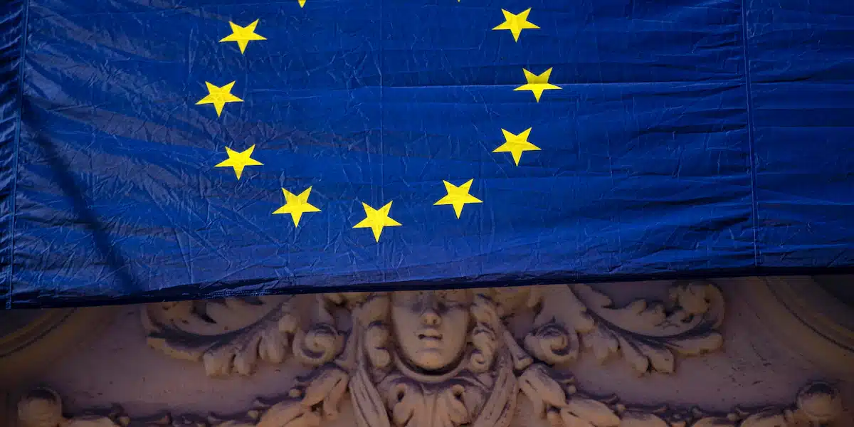 Paradisi fiscali, l’Ue aggiorna la lista nera: entrano Vietnam e Turks e Caicos