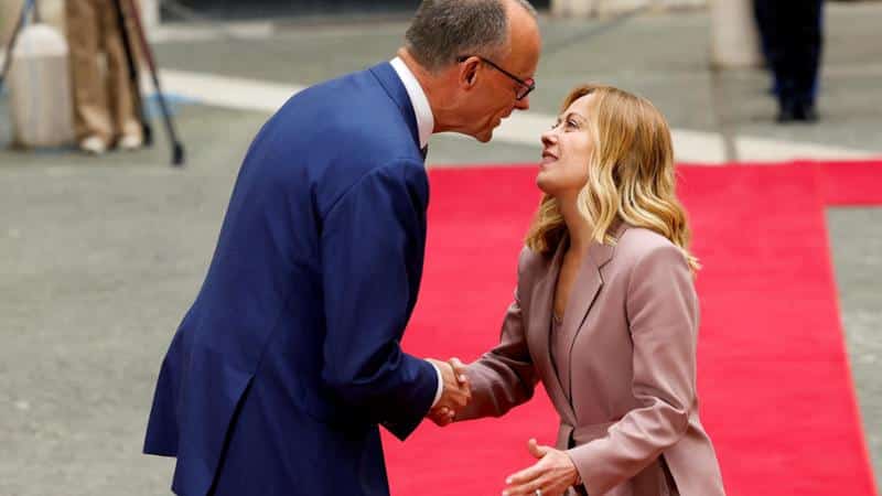 Meloni e Merz lanciano gli “amici della competitività”: l’asse Roma-Berlino sfida Macron