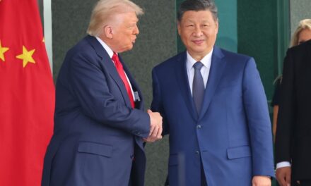 Trump annuncia viaggio in Cina ad aprile dopo il colloquio con Xi Jinping