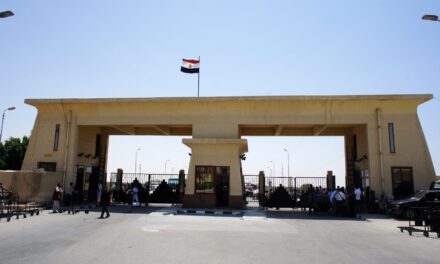 Gaza, riaperto il valico di Rafah per i residenti