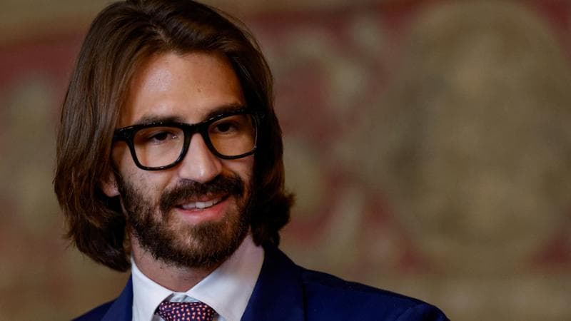 Leonardo Maria Del Vecchio punta a diventare il primo azionista di Delfin: accordo vicino con i fratelli