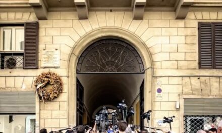 Allarme bomba a Roma, evacuate le sedi di Fratelli d’Italia e della Stampa Estera