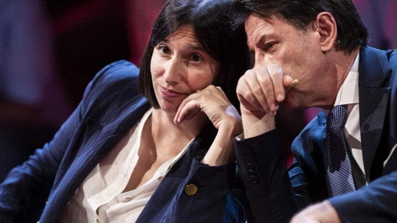 Centrosinistra diviso dopo il referendum: Conte e Schlein aprono la sfida sulle primarie