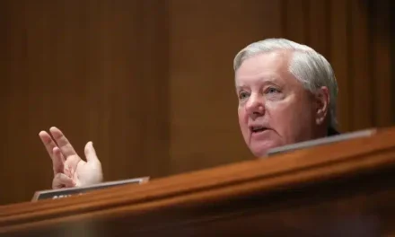 “Quando il regime iraniano cadrà faremo una montagna di soldi”, le parole del senatore repubblicano Lindsay Graham