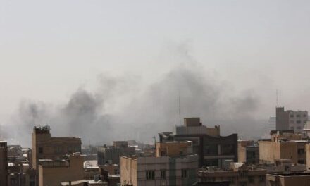 Crisi Iran-USA-Israele: impatto su petrolio, oro, dollaro e Borse globali