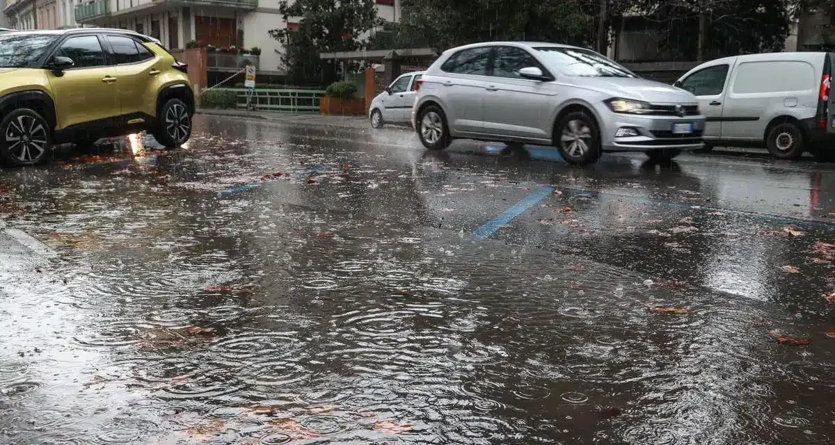 Maltempo sull’Italia: venti impetuosi e neve in collina, sei regioni in allerta