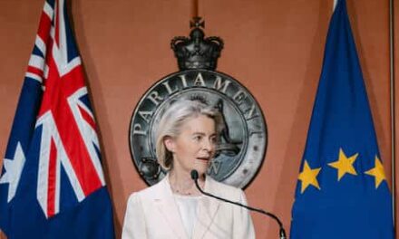 Von der Leyen: «L’unica via è uscire dai fossili», l’Europa accelera sulle rinnovabili