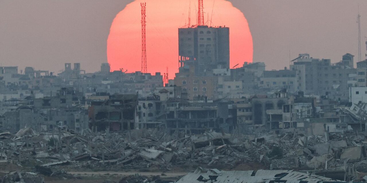 Gaza, voto simbolico a Deir al-Balah: urne dopo vent’anni tra macerie e tensioni