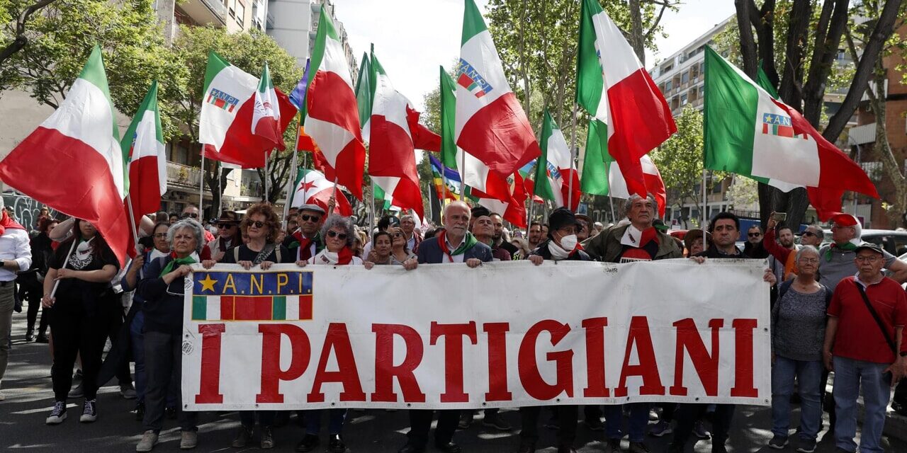 Un 25 aprile di ampia partecipazione ma anche di forti contrapposizioni. A Milano contestata la Brigata ebraica