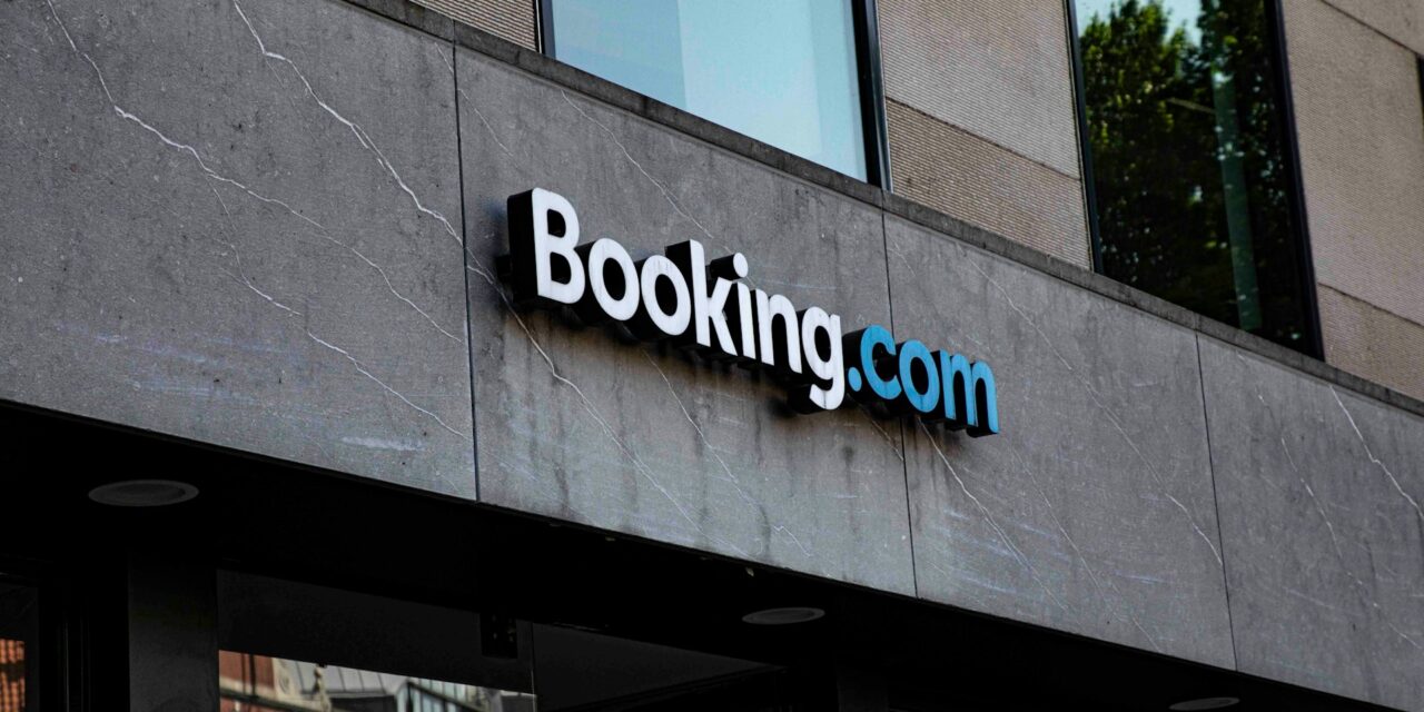 L’Antitrust indaga su Booking: sotto esame i programmi “Partner Preferiti”